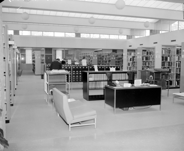 Royal Oak Library 1060s